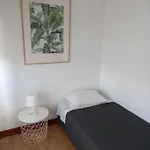 Kwatera prywatna Buddies Charm - Self Catering