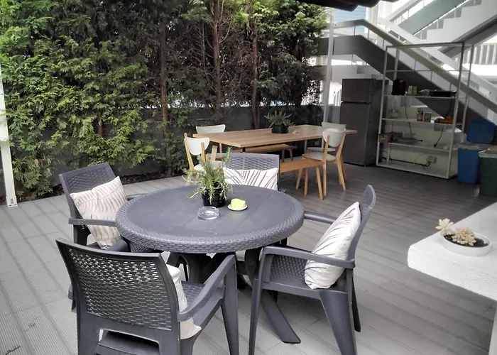 Buddies Charm - Self Catering *